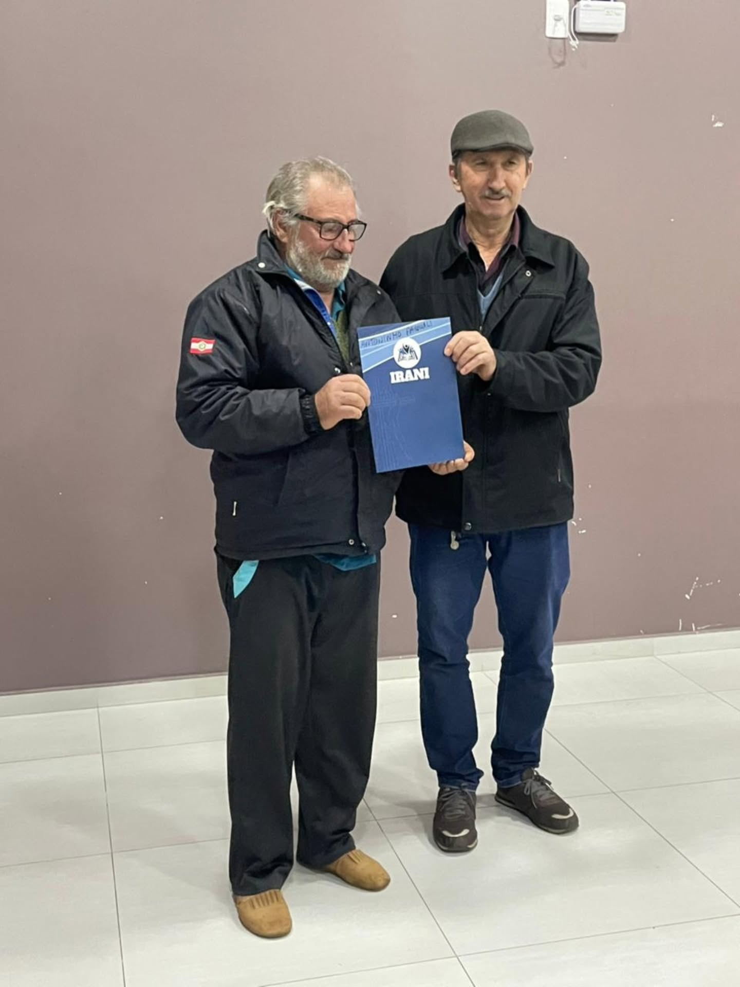 Entrega de título - Antoninho Pasquali