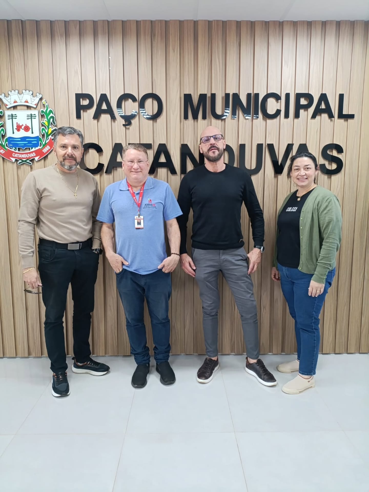 Equipe no Paço Municipal de Catanduvas 1