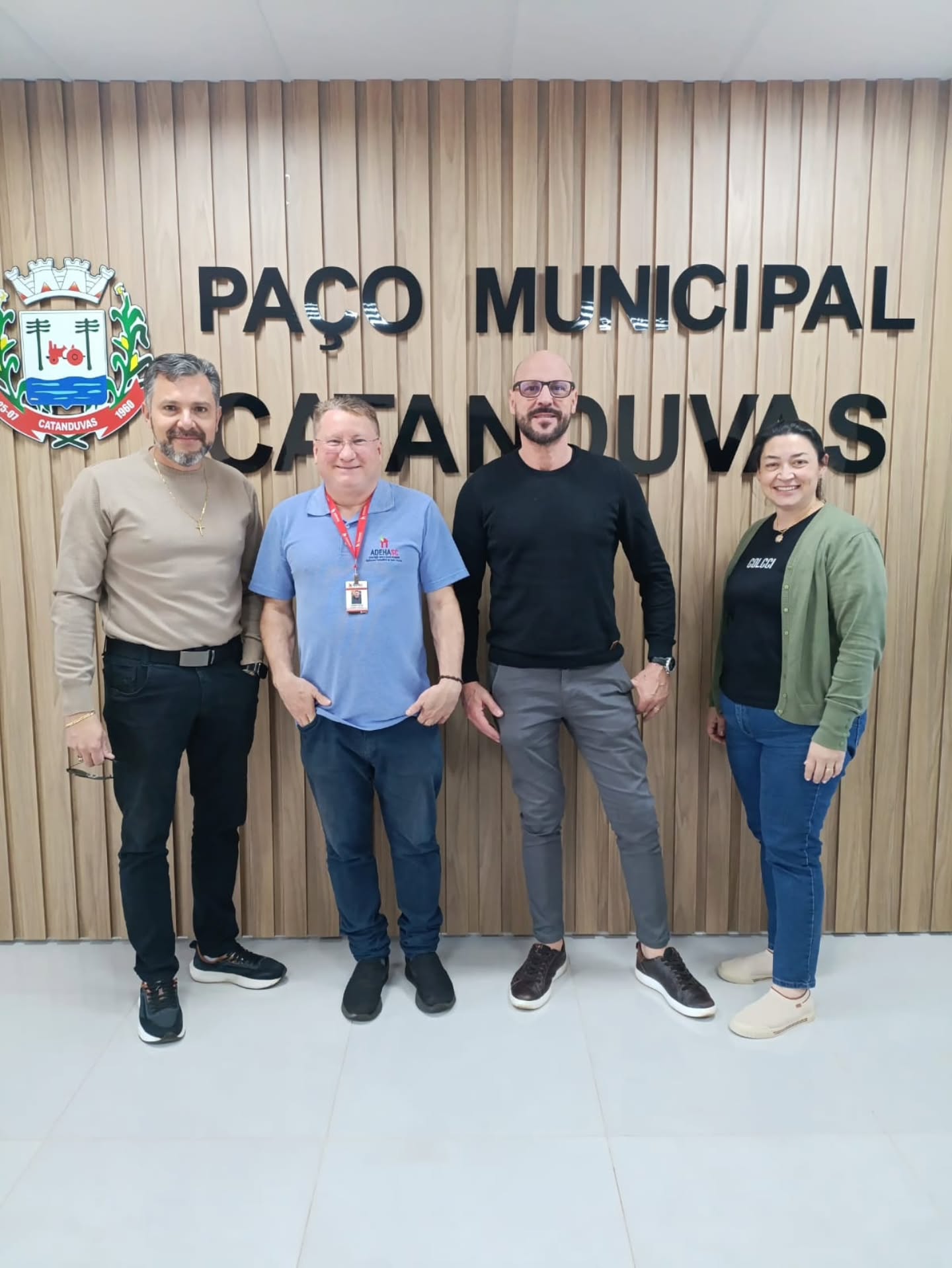Equipe no Paço Municipal de Catanduvas 2